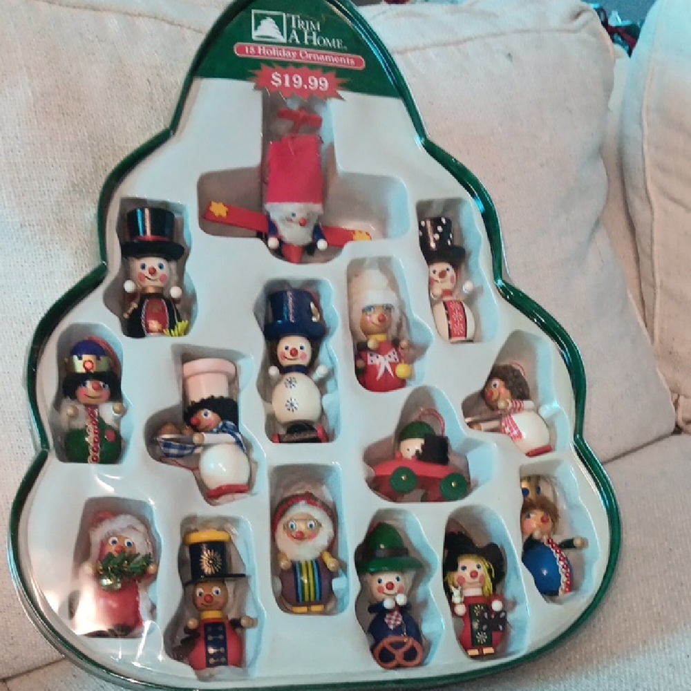 Holiday Ornament Set - Multi-Color